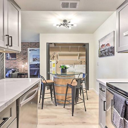 Renovated Chandler Townhome Walk To Downtown Esterno foto